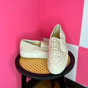 Michael Kors women’s size 10